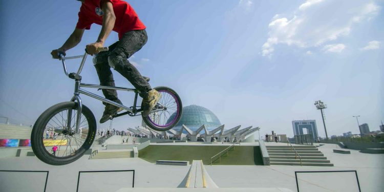 Easiest BMX Tricks for Beginners