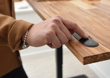 Weekend Digest: Can standing desks boost your productivity? Which ones to buy for your home office?