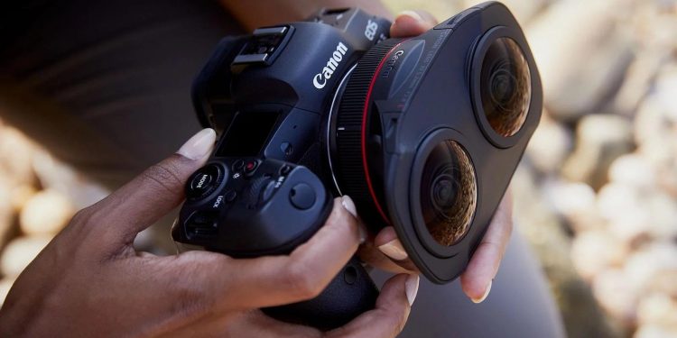 Get an 8K virtual reality image with the Canon RF5.2mm F2.8 L Dual Fisheye Lens