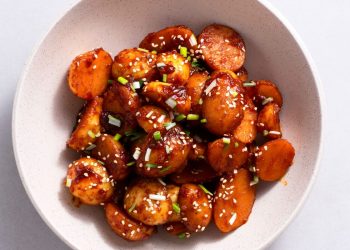 Our crispy Asian potatoes are a great way to switch up your side dishes.