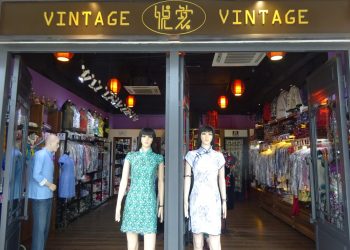 vintage shops in Barcelona