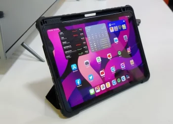 Reduce Eye Strain When Using iPad Screen