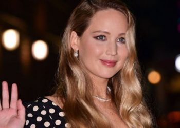 Jennifer Lawrence Wore a Bodycon Dress During Pregnancy