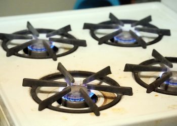 Bronx River Houses resident Odell Griggs has resorted to sleeping in his kitchen while heating is unavailable.