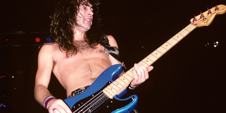 Steve Harris Forms Iron Maiden on Christmas