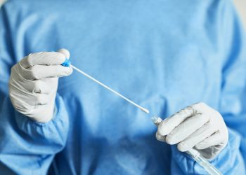 FBI raids Covid testing company in fraud probe — RT World News