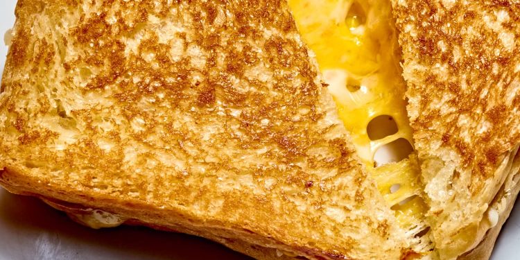 I Tried A Cozy Kitchen's Fancy-Ass Grilled Cheese