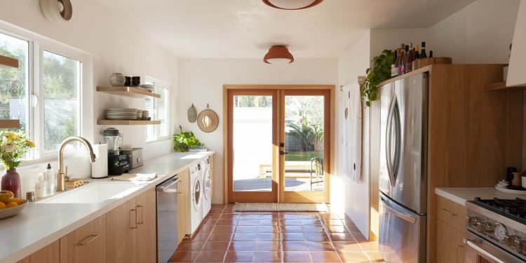 This OApier S5 Steam Mop is a Must-Have For Wet Spring Weather
