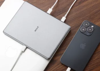 OISLE power bank fast charging