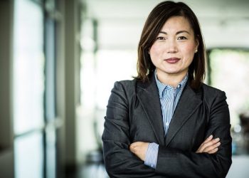 Female CEOs Change How Firms Talk about Women