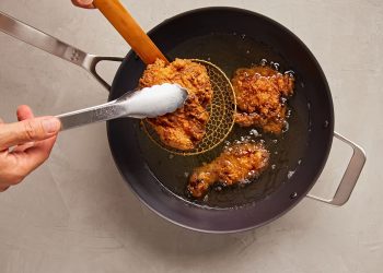 This New Misen Carbon Steel Wok Is Such a Powerhouse