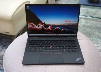 Lenovo ThinkPad X13s Review | Ubergizmo