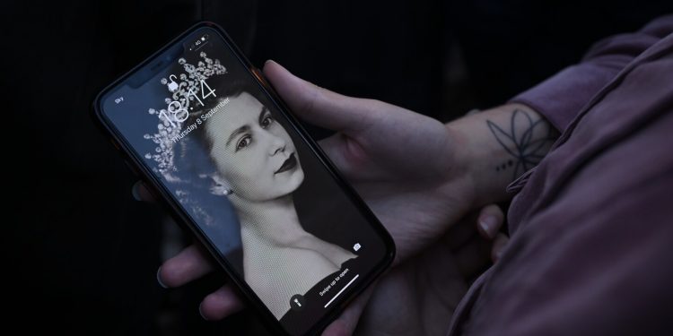 Covert plans, fake news: How the news of Queen Elizabeth’s death broke