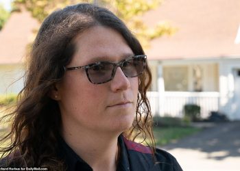 Megan Kingston, pictured, saw a toddler's father panicking after pulling his unresponsive daughter from a hot car. Despite efforts by Kingston and paramedics, the little girl died of her injuries shortly afterwa